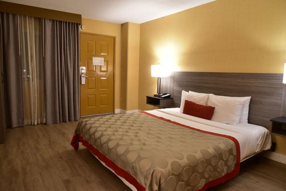 Ramada By Wyndham San Diego National City Dış mekan fotoğraf