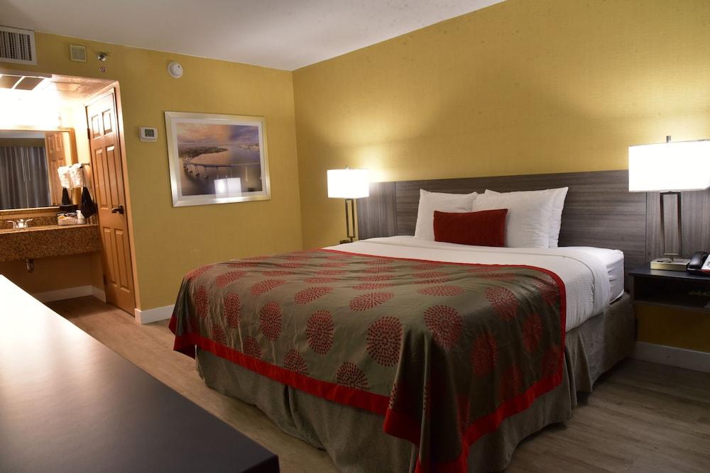 Ramada By Wyndham San Diego National City Dış mekan fotoğraf