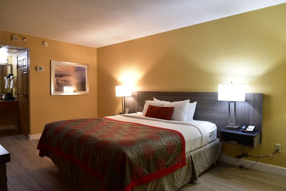 Ramada By Wyndham San Diego National City Dış mekan fotoğraf