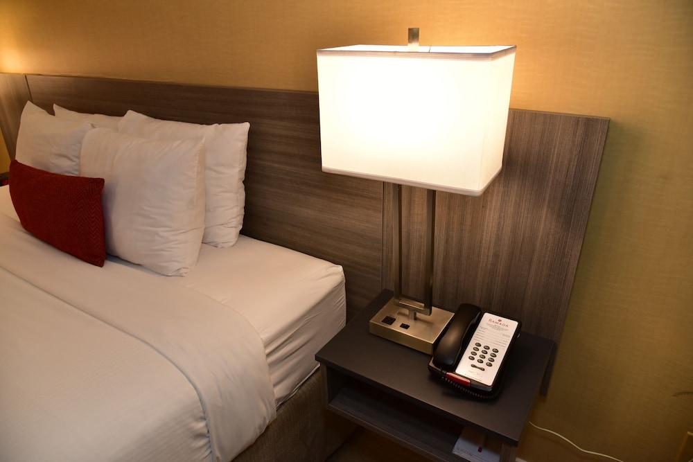 Ramada By Wyndham San Diego National City Dış mekan fotoğraf