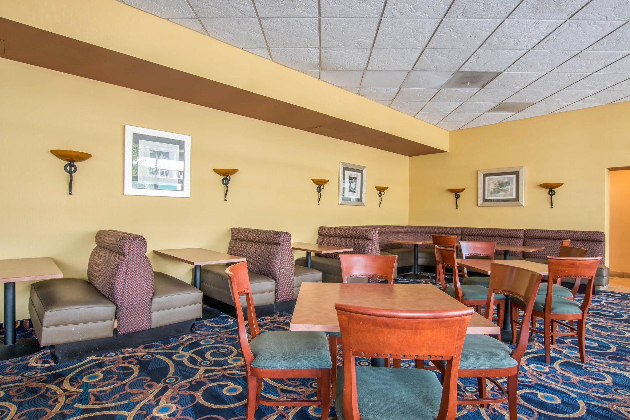 Ramada By Wyndham San Diego National City Dış mekan fotoğraf