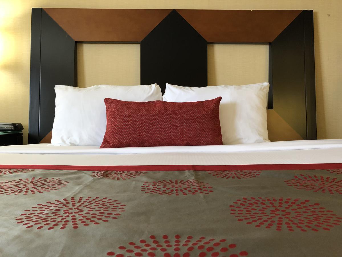 Ramada By Wyndham San Diego National City Dış mekan fotoğraf